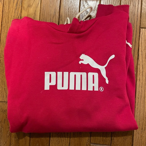 Puma hoodie, never worn, size small, - Picture 2 of 4